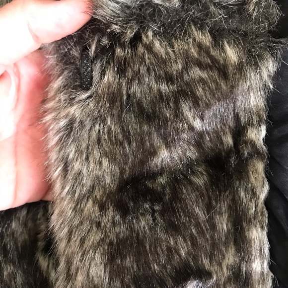 🔥SOLD🔥Beautiful Faux Fur Coat, Brand new - Picture 6 of 8